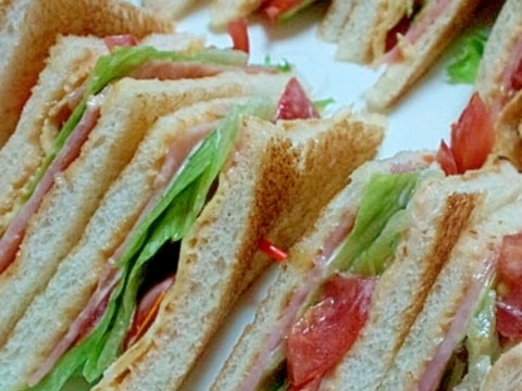 クラブハウスサンドイッチ